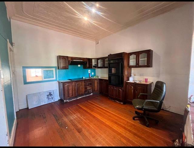 2 BEDROOM HOUSE FOR SALE IN KENSINGTON